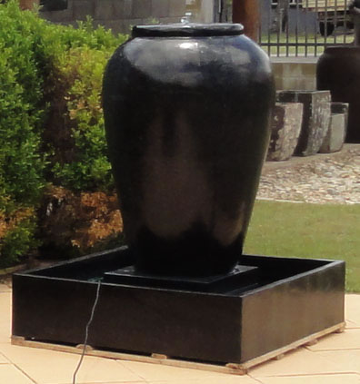 Vase water feature,Vases & Bowls