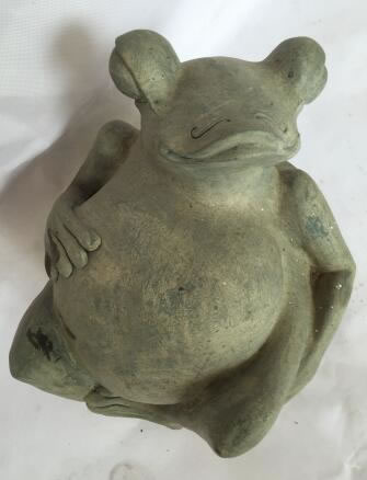 Laying frog statue,Animal Statues